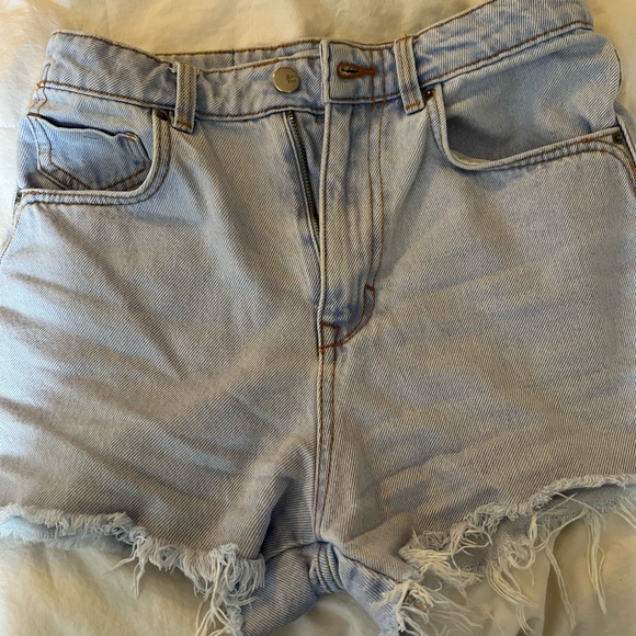 Zara high waisted denim shorts - Picture 1 of 2